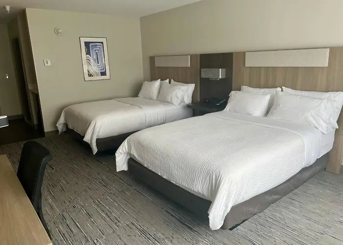 Holiday Inn Express & Suites Muskegon - Grand Haven By Ihg