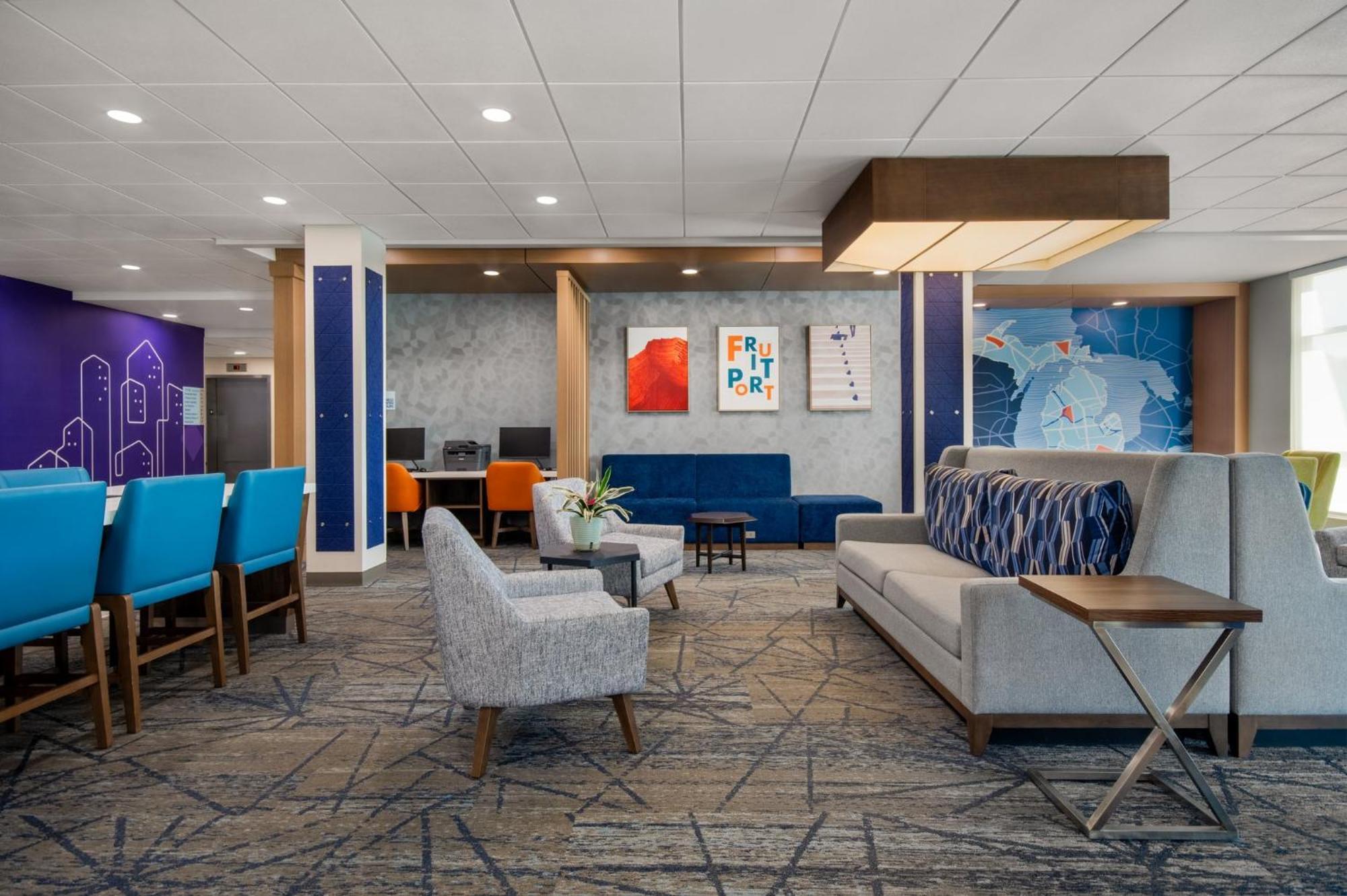 Hotel Express & - Grand Haven By Ihg